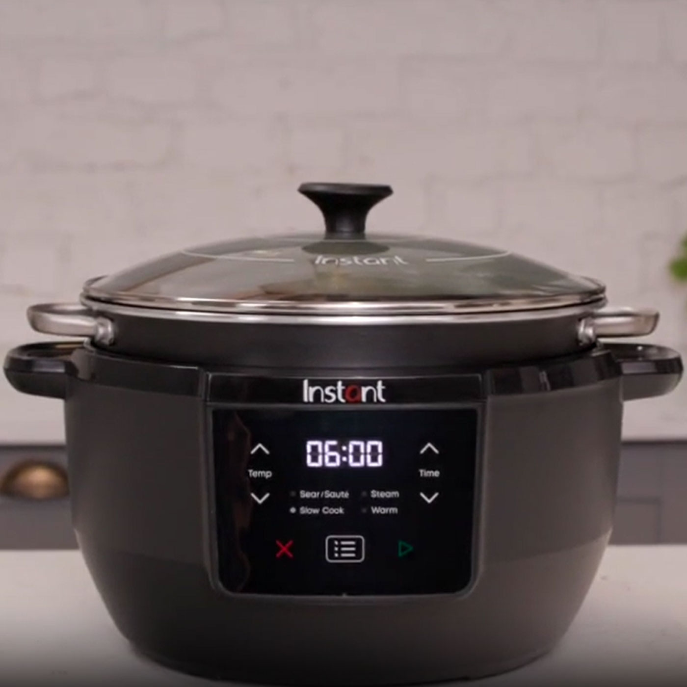 Instant Pot Superior Schwarz Slow Cooker 7,1L