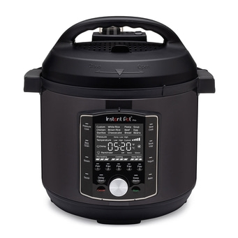 Schwarzer Instant Pot Pro, Kochfeld mit verschiedenen Funktionen und Einstellungen, digitaler Bildschirm.